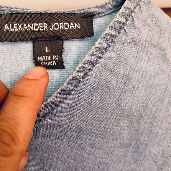 Alexander JORDAN Chambray Blouse w/ Embroidered Flared‎ Sleeves/ Sz L - Picture 6 of 6